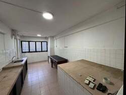 Clementi Avenue 2 Shopping Centre (D5), Retail #595009551